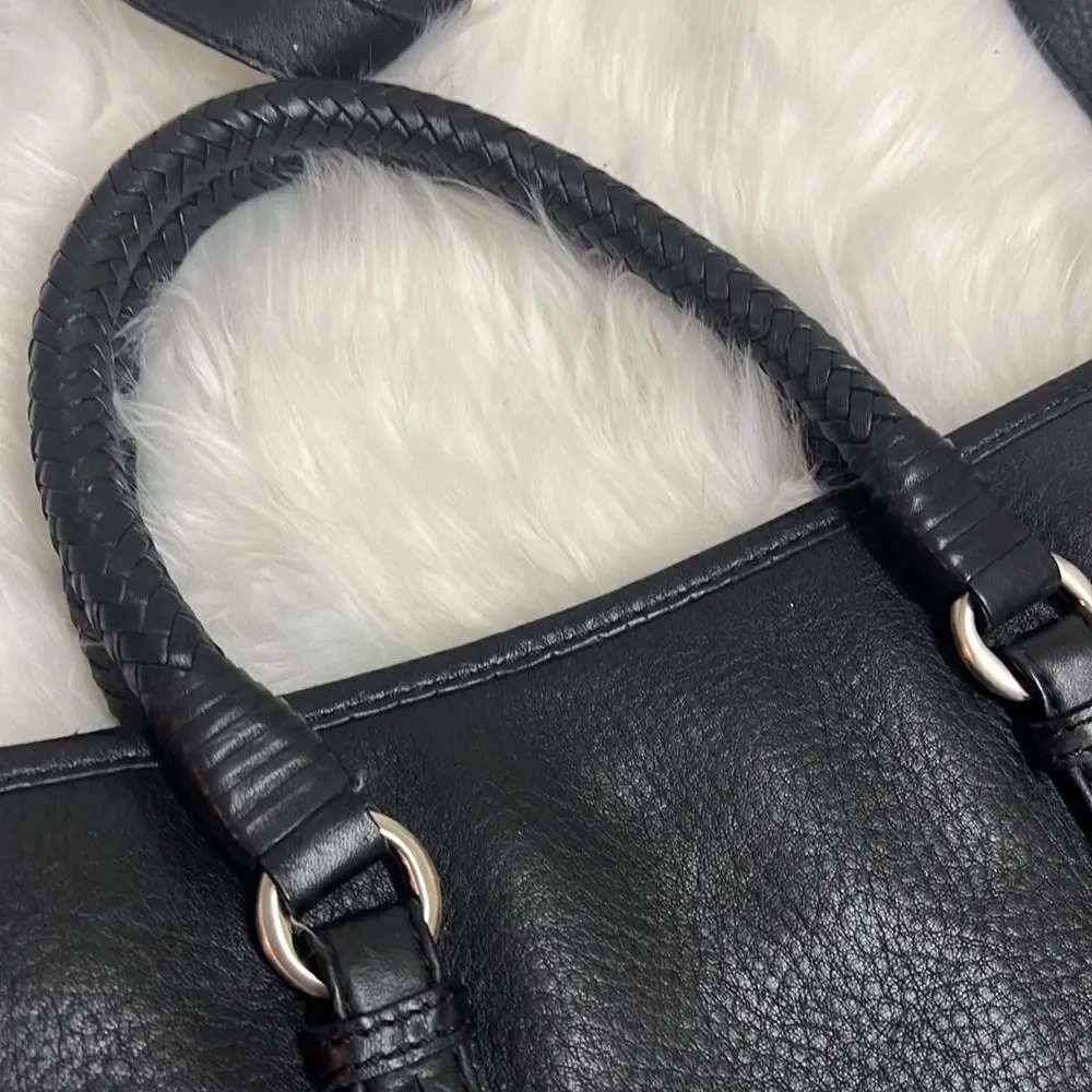 ‎Cole Haan Black Leather messenger bag B28
